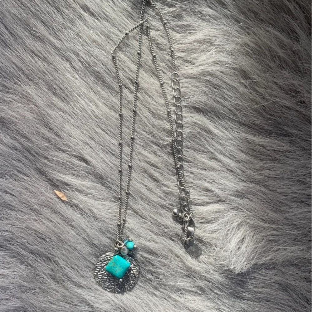 Lia Sophia necklace